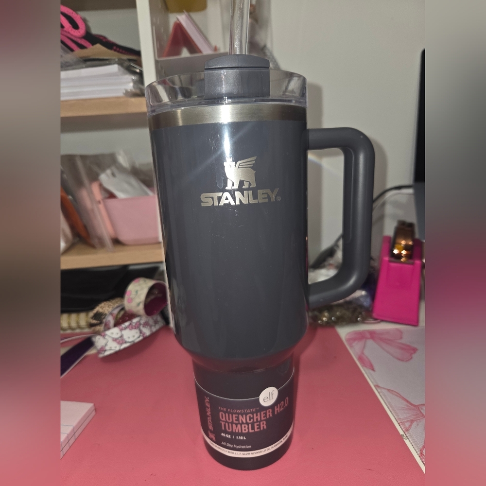 Stanley Gray Quencher H2.0 Tumbler